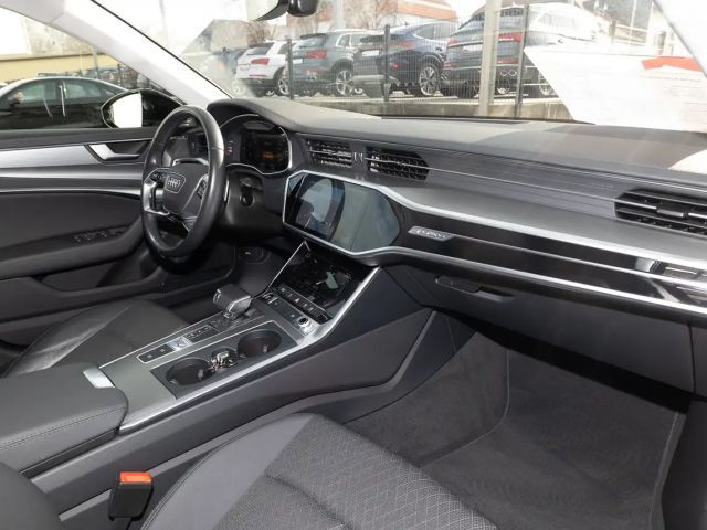Audi A6 50 TFSI Avant Hybride Quattro