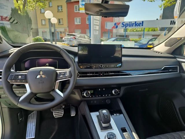 Mitsubishi Outlander 4WD PHEV