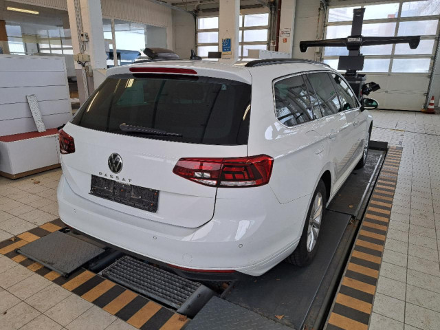 Volkswagen Passat 1.5 TSI Business DSG Variant