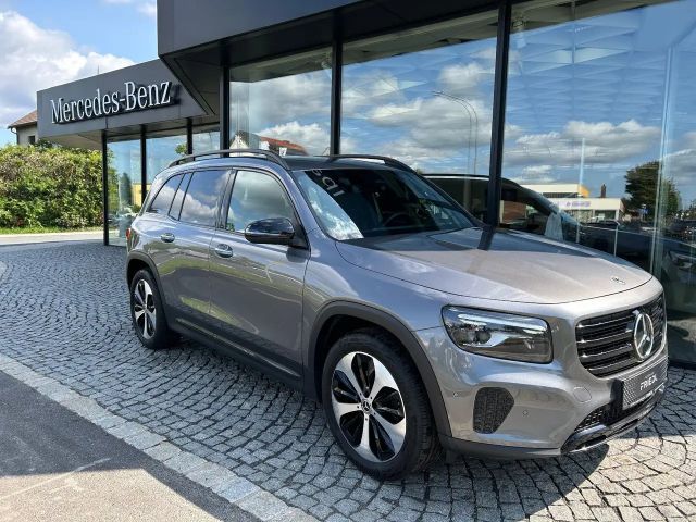 Mercedes-Benz GLB 200 GLB 200 d