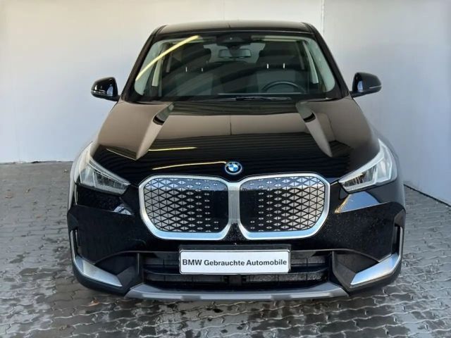 BMW iX1 xDrive30