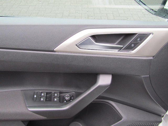 Volkswagen Polo 1.0 TSI DSG IQ.Drive