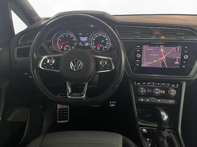 Volkswagen Touran 1.5 TSI R-Line
