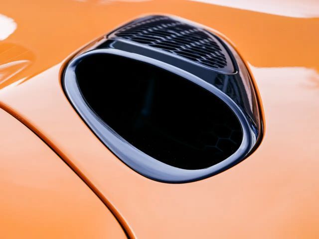 McLaren Artura Spider