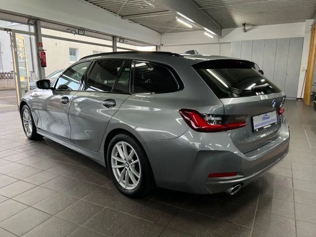 BMW 320 320d Touring xDrive