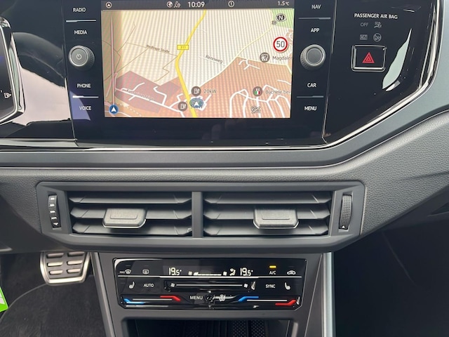 Volkswagen Polo 1.0 TSI DSG R-Line