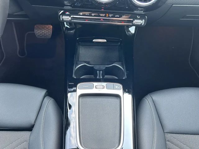 Mercedes-Benz A 180 Hatchback