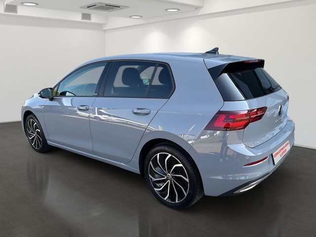 Volkswagen Golf 1.5 eTSI Golf VIII