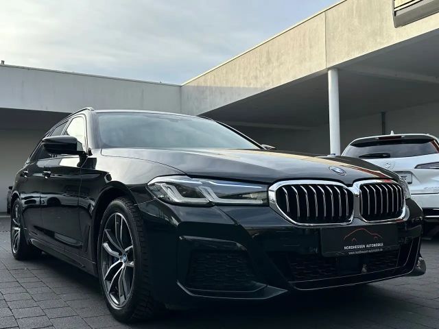 BMW 530 530i M-Sport Touring xDrive