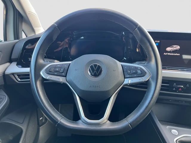 Volkswagen Golf Life Variant