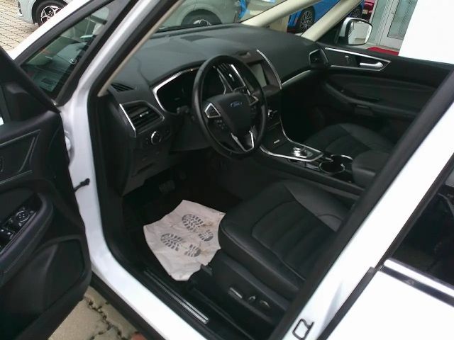 Ford Galaxy Titanium