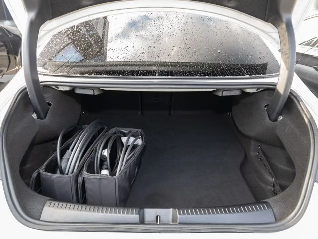 Mercedes-Benz CLA 250 CLA 250 e Sedan