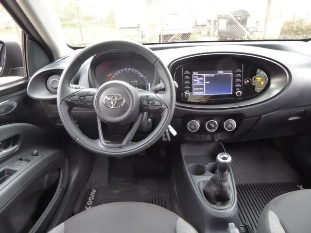 Toyota Aygo X Hatchback Play VVT-i