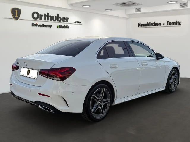 Mercedes-Benz A 200 A 200 d