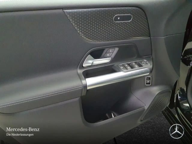 Mercedes-Benz B 220 4MATIC Progressive Sedan