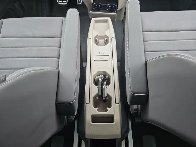 Volkswagen Multivan 2.0 TDI Lang Style T7