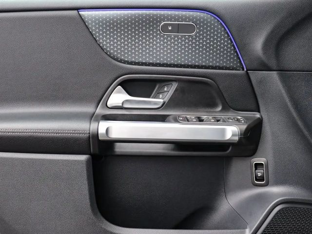 Mercedes-Benz GLB 200 4MATIC GLB 200 d