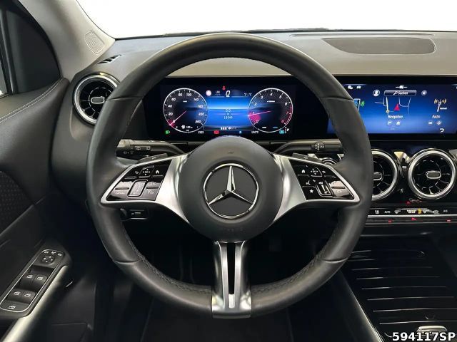 Mercedes-Benz GLA 200 Progressive