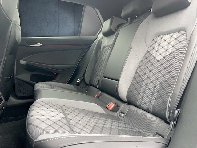 Volkswagen Golf 1.5 TSI R-Line