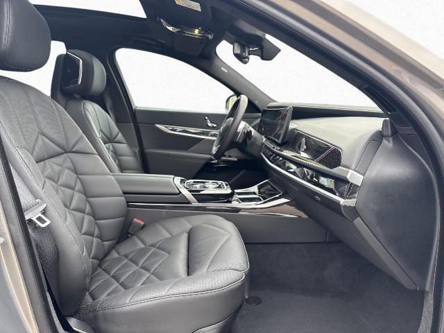 BMW 740 740d M-Sport Sedan xDrive