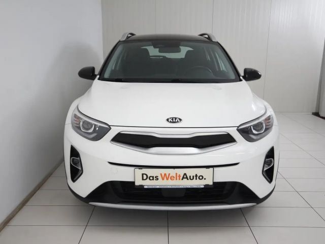 Kia Stonic Silber