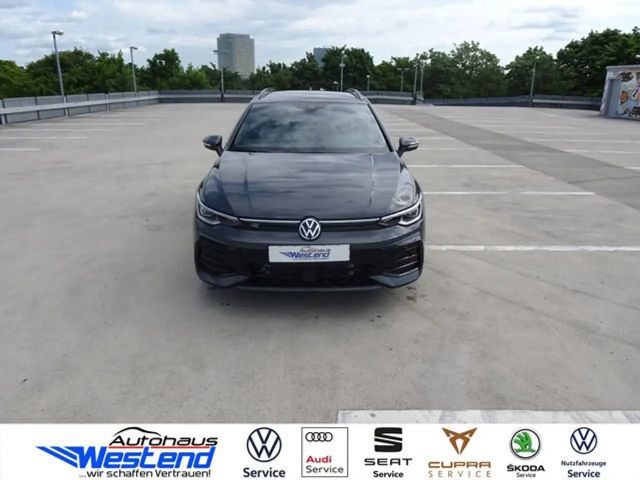Volkswagen Golf DSG R-Line