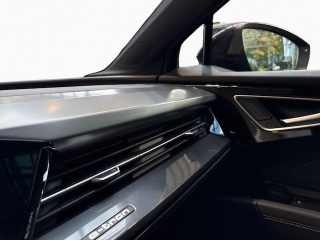 Audi Q4 e-tron Quattro