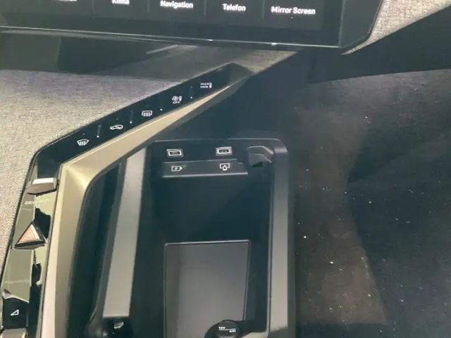 Peugeot E-3008 Allure Pack