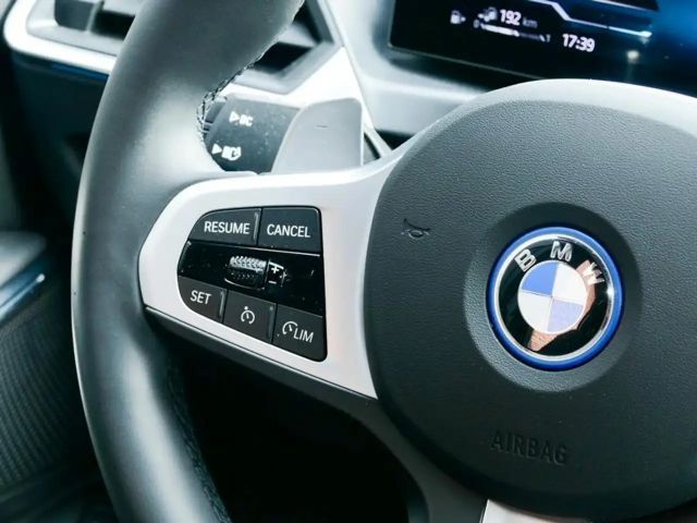 BMW 330 330e M-Sport Touring