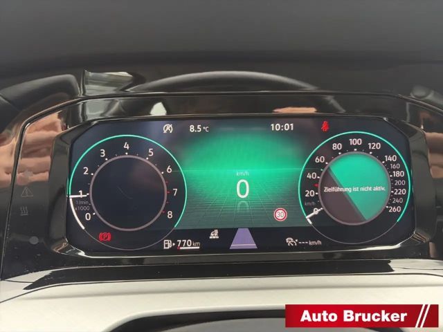 Volkswagen Golf 1.5 TSI Golf VIII Life