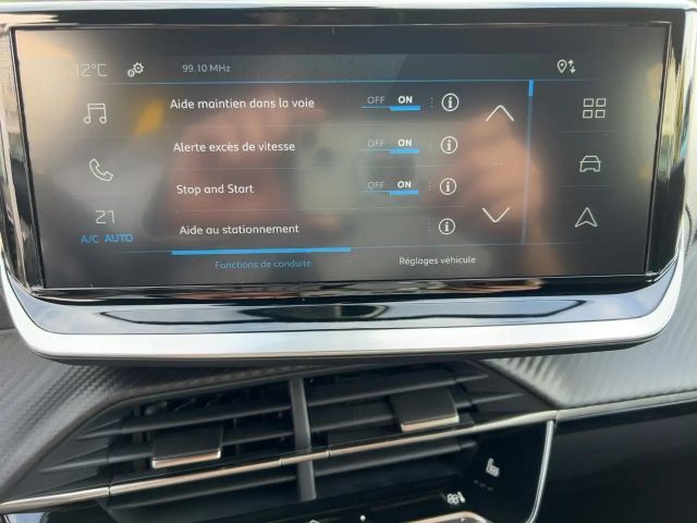 Peugeot 2008 1.2 145 S tyle LED+SHZ+KlimaA+PDC+Facelift