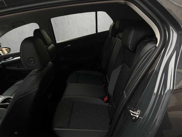 Volkswagen Golf 1.5 eTSI DSG Golf VIII