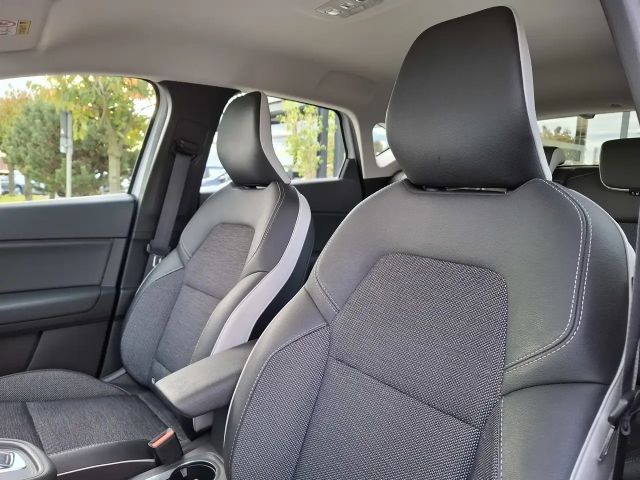 Renault Captur E-Tech Intens