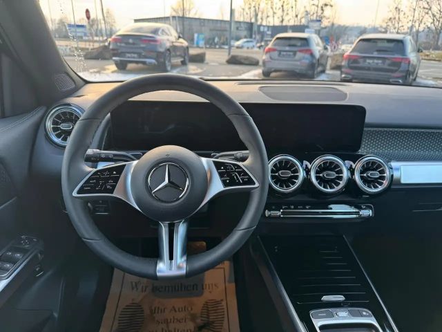 Mercedes-Benz EQB 250