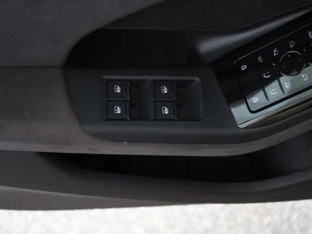 Audi A6 e-tron Quattro