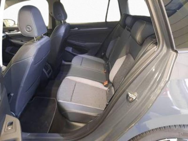 Volkswagen Golf 1.5 eTSI DSG Golf VIII Variant