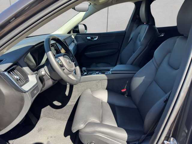 Volvo XC60 Dark Plus