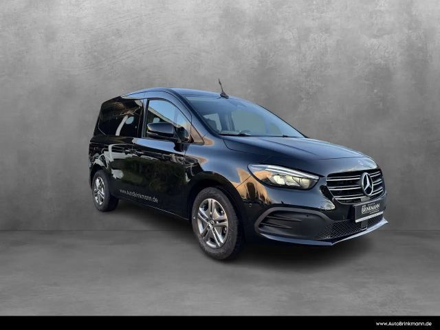 Mercedes-Benz T 180 T 180 d LED Navi Parkp.Kamera MBUX Autom. SHZ