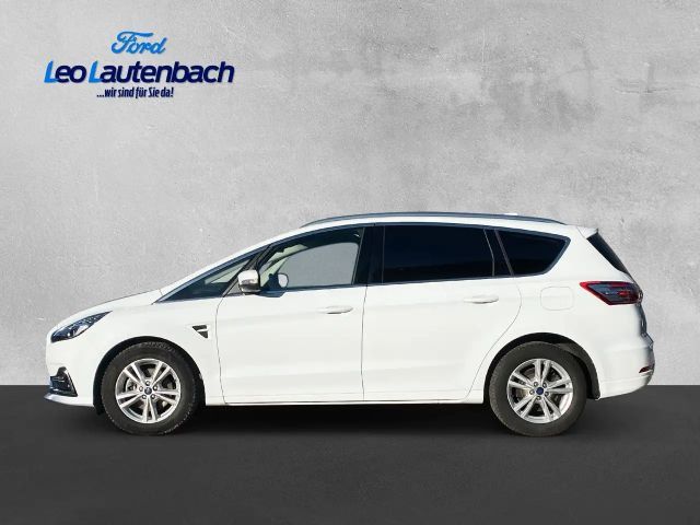 Ford S-Max Titanium
