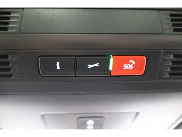 Volkswagen T-Roc 1.5 TSI DSG R-Line