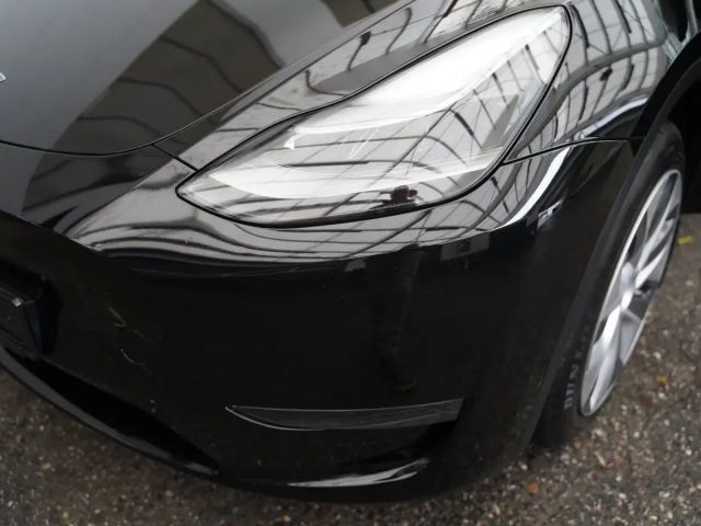 Tesla Model Y AWD Long Range