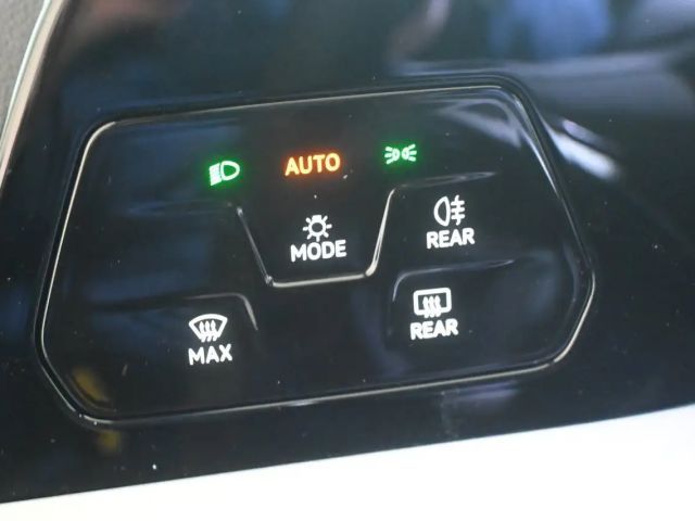 Volkswagen Golf Rabbit TSI