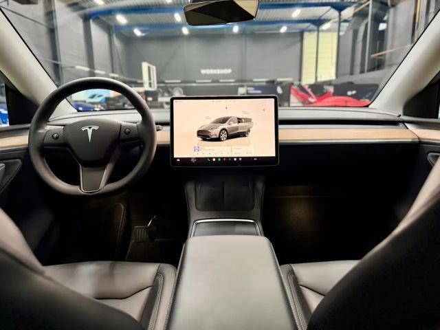 Tesla Model Y AWD Long Range
