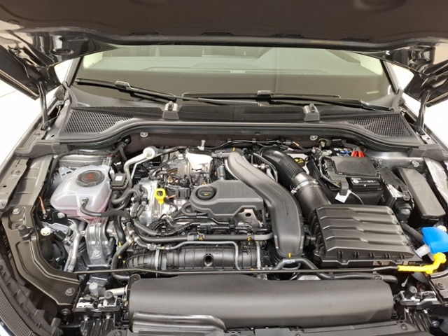 Skoda Kamiq 1,5 TSI DSG LED PDC SHZ SMART-L VORB AHK