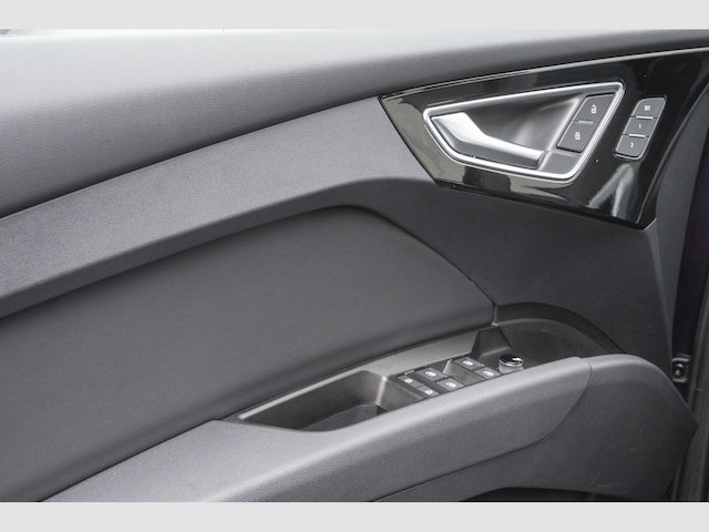 Audi Q4 e-tron SUV 45 e-tron Audi Q4 e-tron