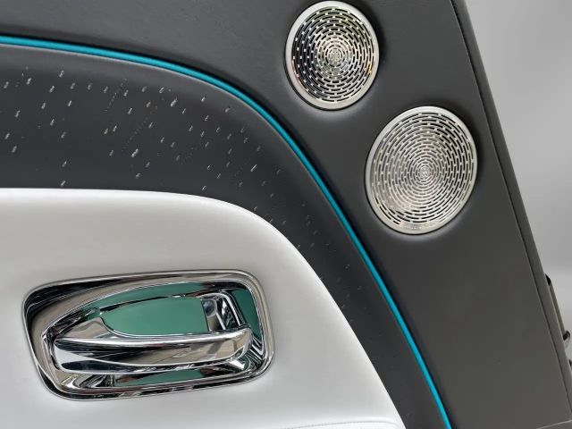 Rolls-Royce Spectre Black Badge - Bespoke/Starlight/Carbon