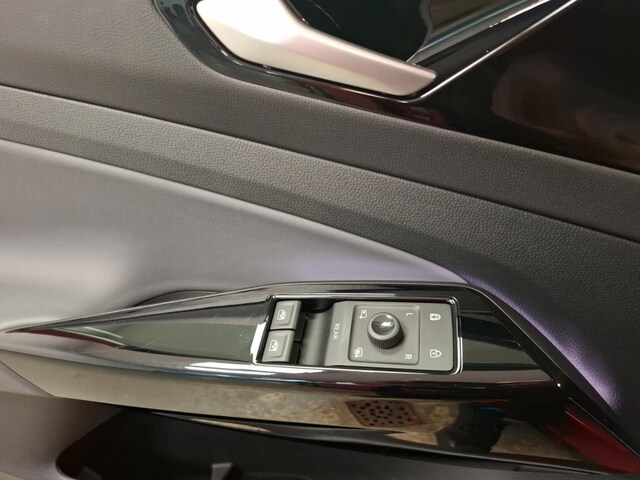 Volkswagen ID.4 19'' Navi SHZ CarPlay PDC