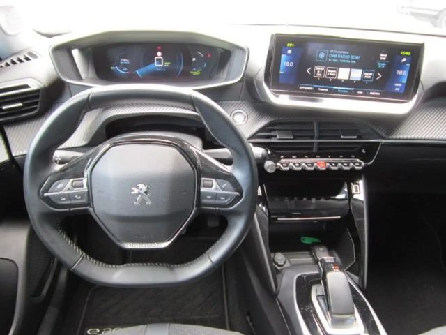 Peugeot E-2008 Allure Pack