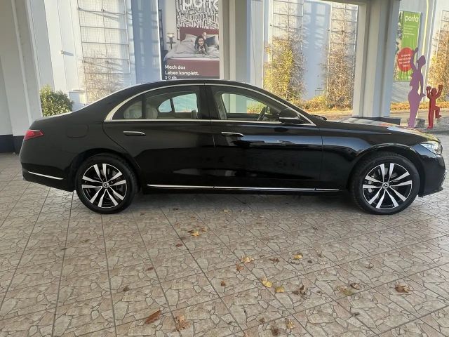 Mercedes-Benz S 500 4MATIC Sedan