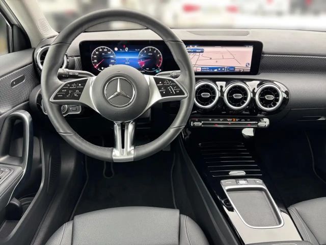 Mercedes-Benz A 180 Progressive